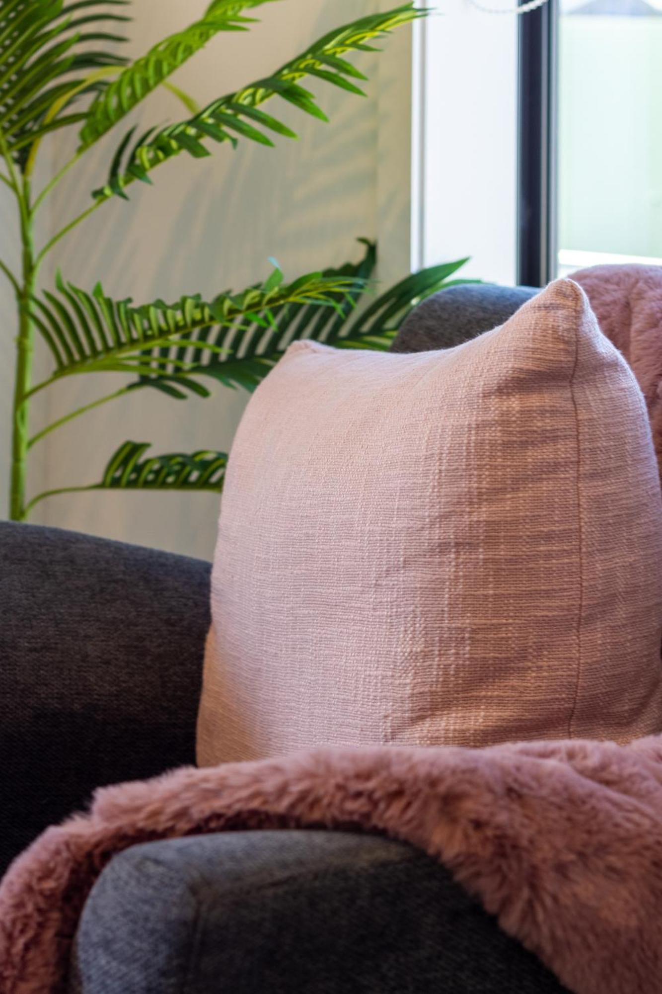 Studio Bliss: Explore From Wilmer St Christchurch Extérieur photo
